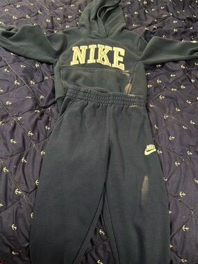 Nike Kids Dark Green Hooded Sweatshirt & Joggers Set - Green